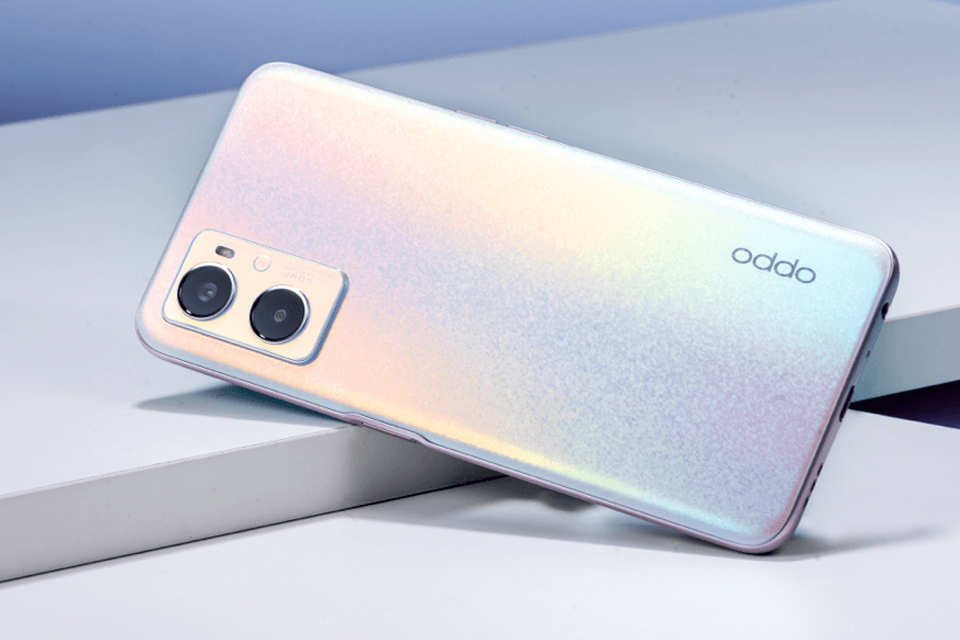 Thiết kế OPPO A96