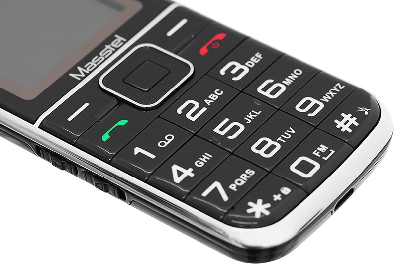 Điện thoại Masstel Fami 12 | Bàn phím T9 kích thước lớn, dễ thao tác