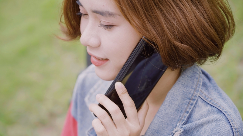 Điện thoại Samsung Galaxy Note 10 Lite | Trải nghiệm cầm nắm
